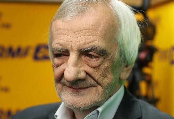 Graficzna reprezentacja kariery Ryszarda Terleckiego, łącząca symbole historii, dziennikarstwa i polityki.